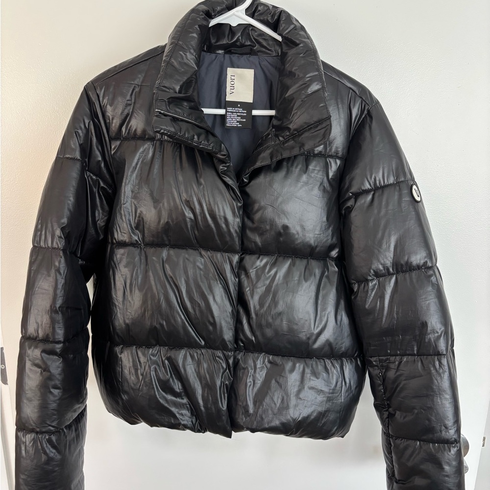 Vuori Black Puffer Jacket for Women